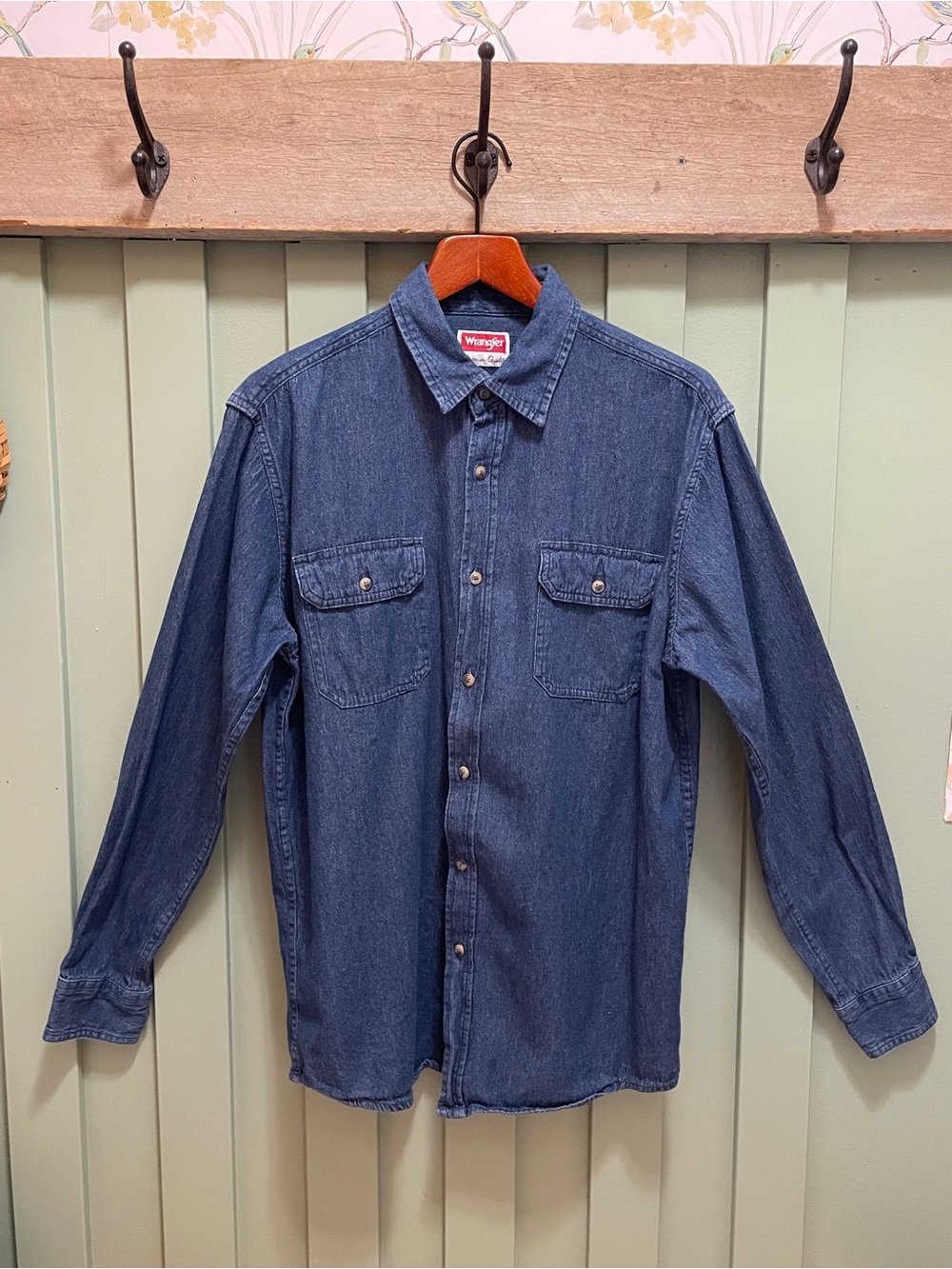 Wrangler Indigo Blue Denim Button-Down Shirt Men's Size Medium